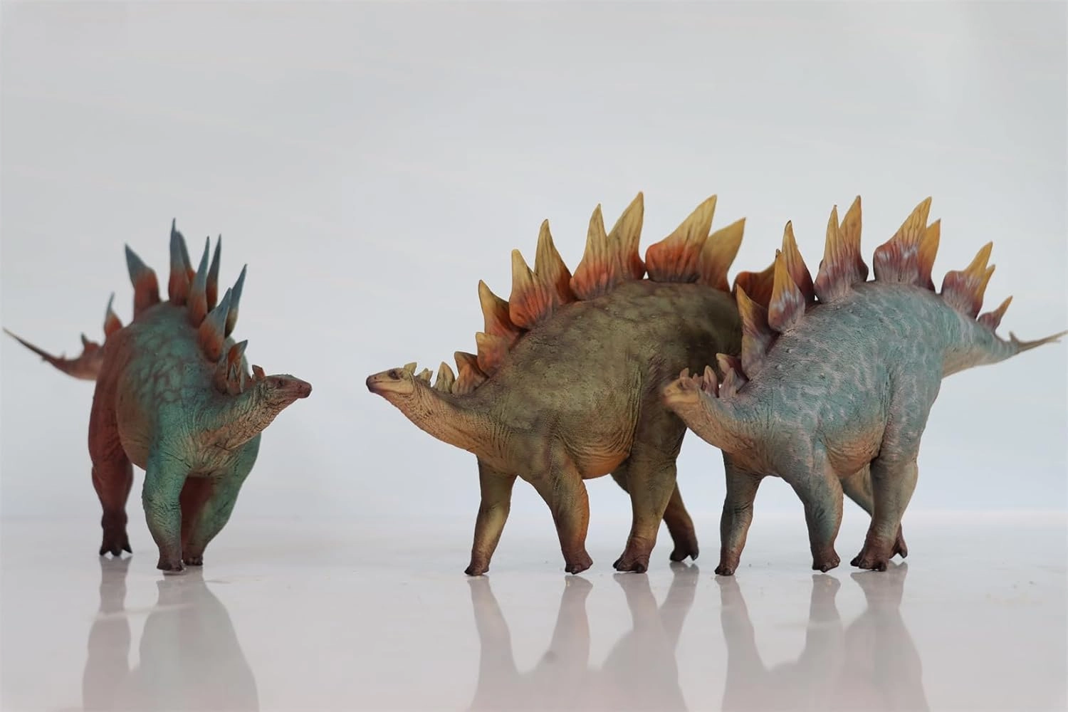 1:35 Scale Stegosaurus Model Dinosaur Collector Animal Action Figure Decor Gift (095 Green)