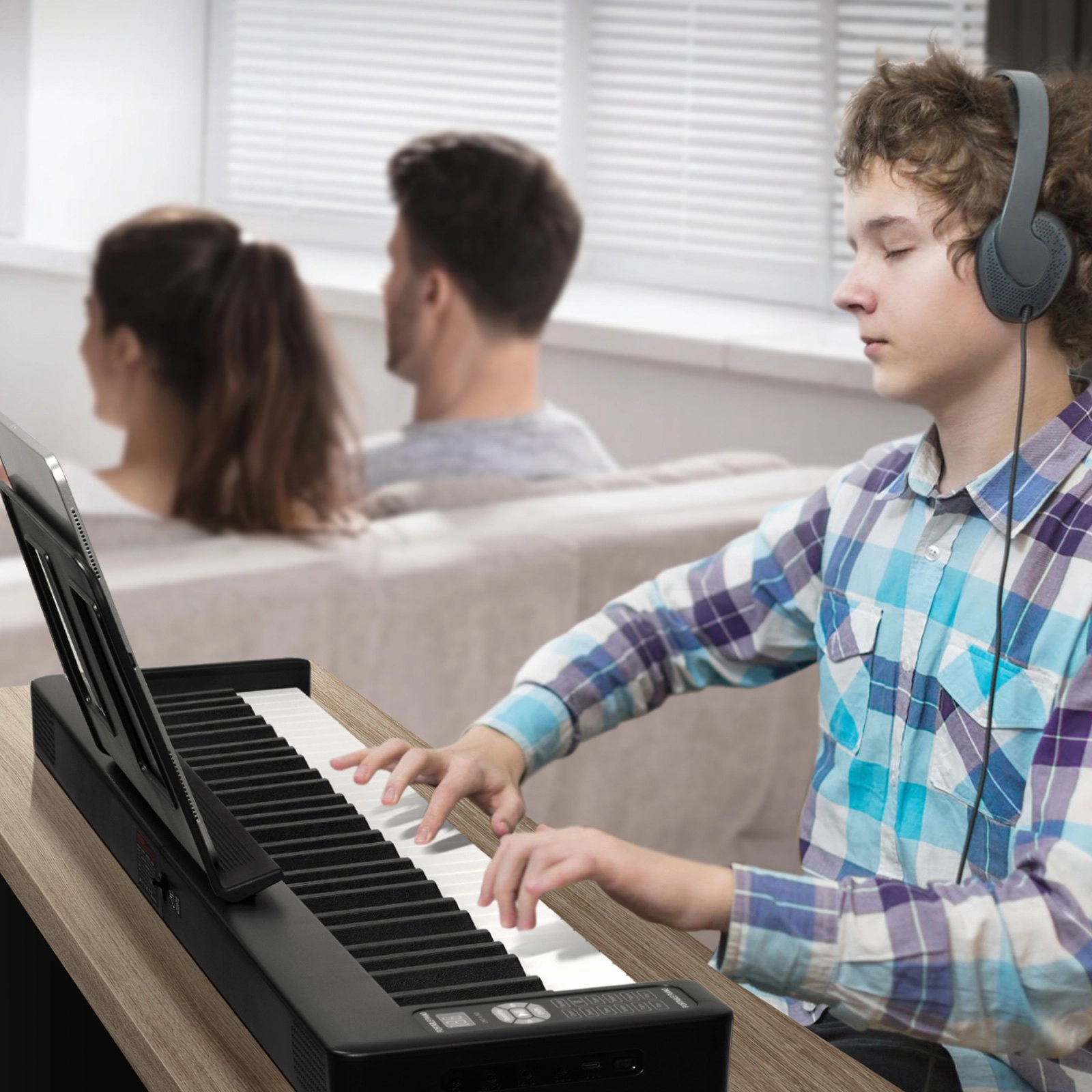 (FINAL PRICES ARE LOWER ON OUR SITE!) VEVOR 61 Key Folding Keyboard Piano Portable Foldable Piano Bluetooth MIDI Black