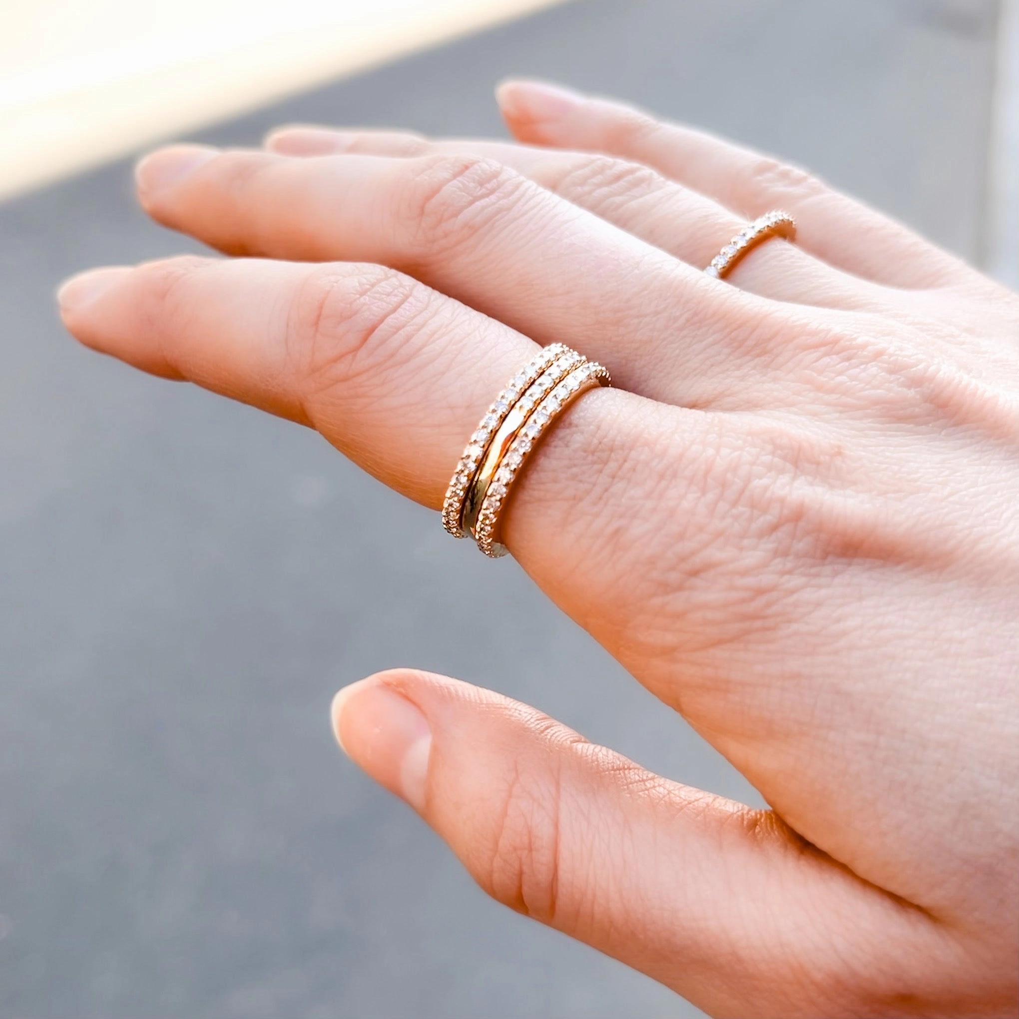 ALIGNED, 1/6-Line Ultra Light Ring, Gold/White