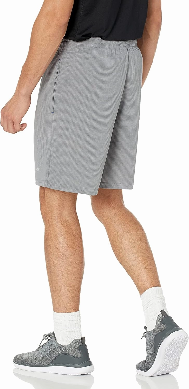 Amazon Essentials Men's Performance Tech Loose-Fit Shorts (Available in Big & Tall), Pack of 2