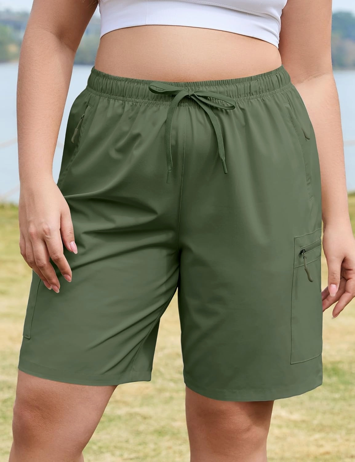 COOTRY Women's Plus Size 9'' Hiking Cargo Shorts Quick Dry Athletic Travel Golf Bermuda Shorts with Zipper Pockets