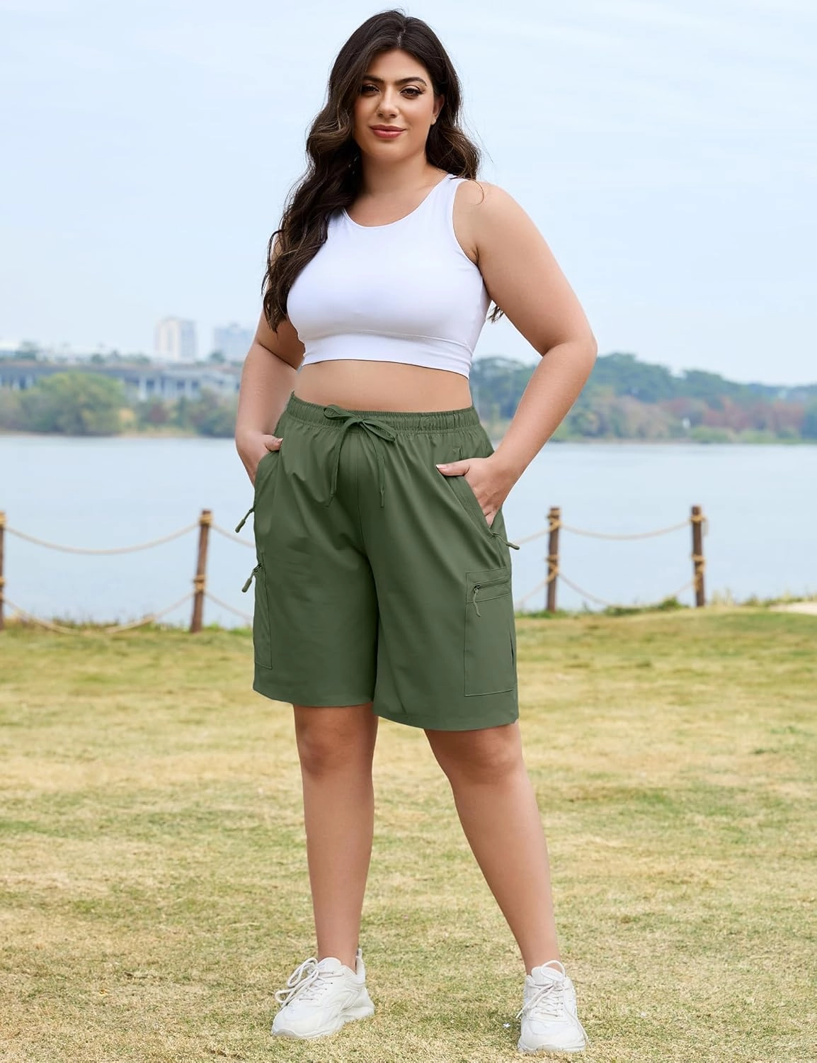 COOTRY Women's Plus Size 9'' Hiking Cargo Shorts Quick Dry Athletic Travel Golf Bermuda Shorts with Zipper Pockets