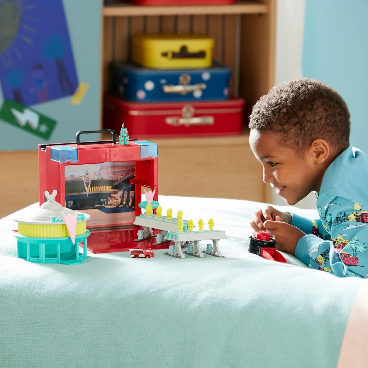 Disney Cars Disney Pixar Car Play Set - Toolbox Case with Lightning McQueen & Red Die Cast Cars, Launcher, Flo's V8 Cafe, Gas Pumps, Track & More - Inspired by Disney Pixar Cars Films & Cars Land