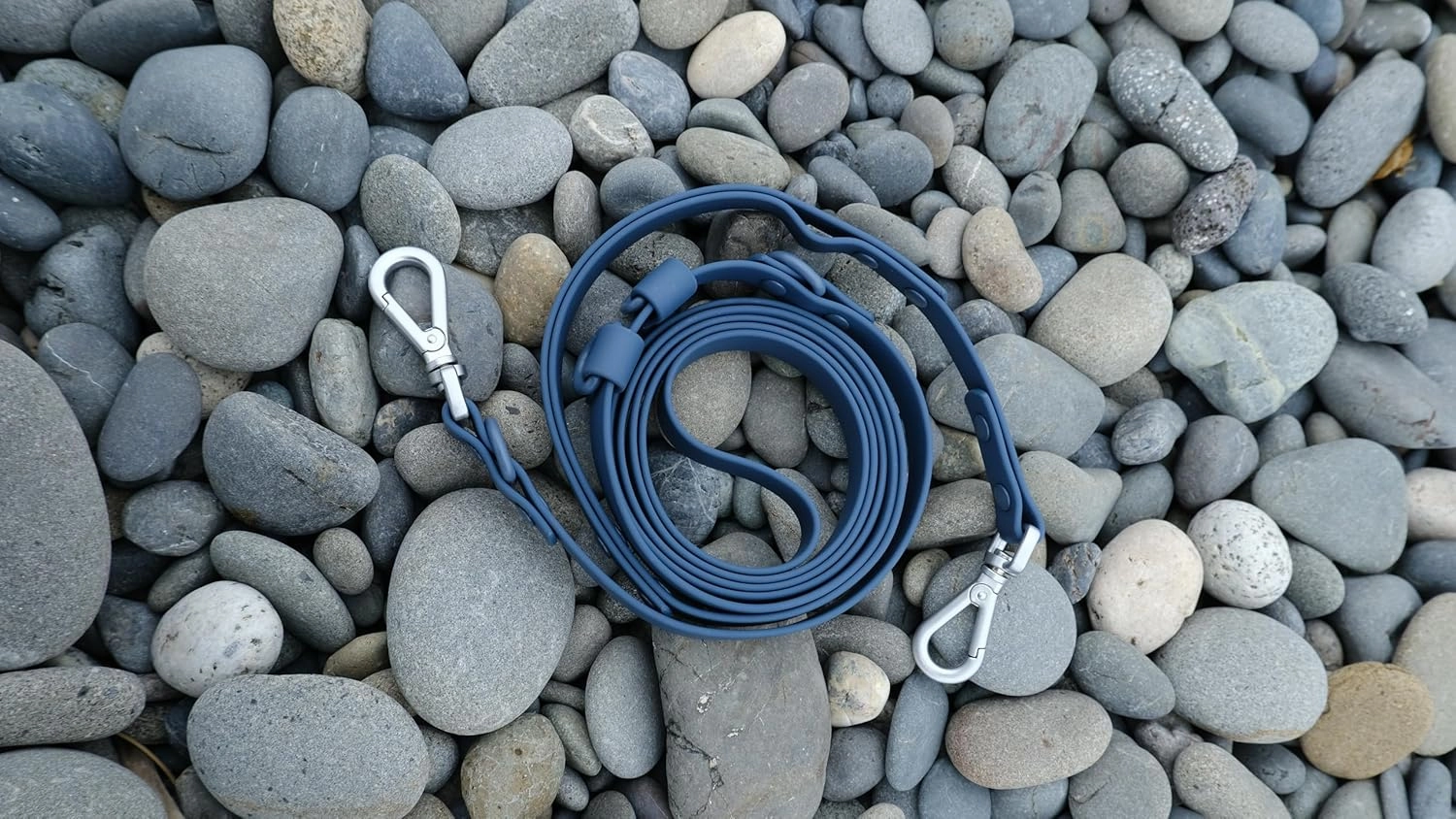 Heavy Duty Hands Free Dog Leash for Medium to Large Dogs for Comfortable Running, Jogging Walking | Dual D-Rings | Soft Padded Traffic Handle | Both Ends 360 Rotating Carabiners (Leash Length 7.7 ft)