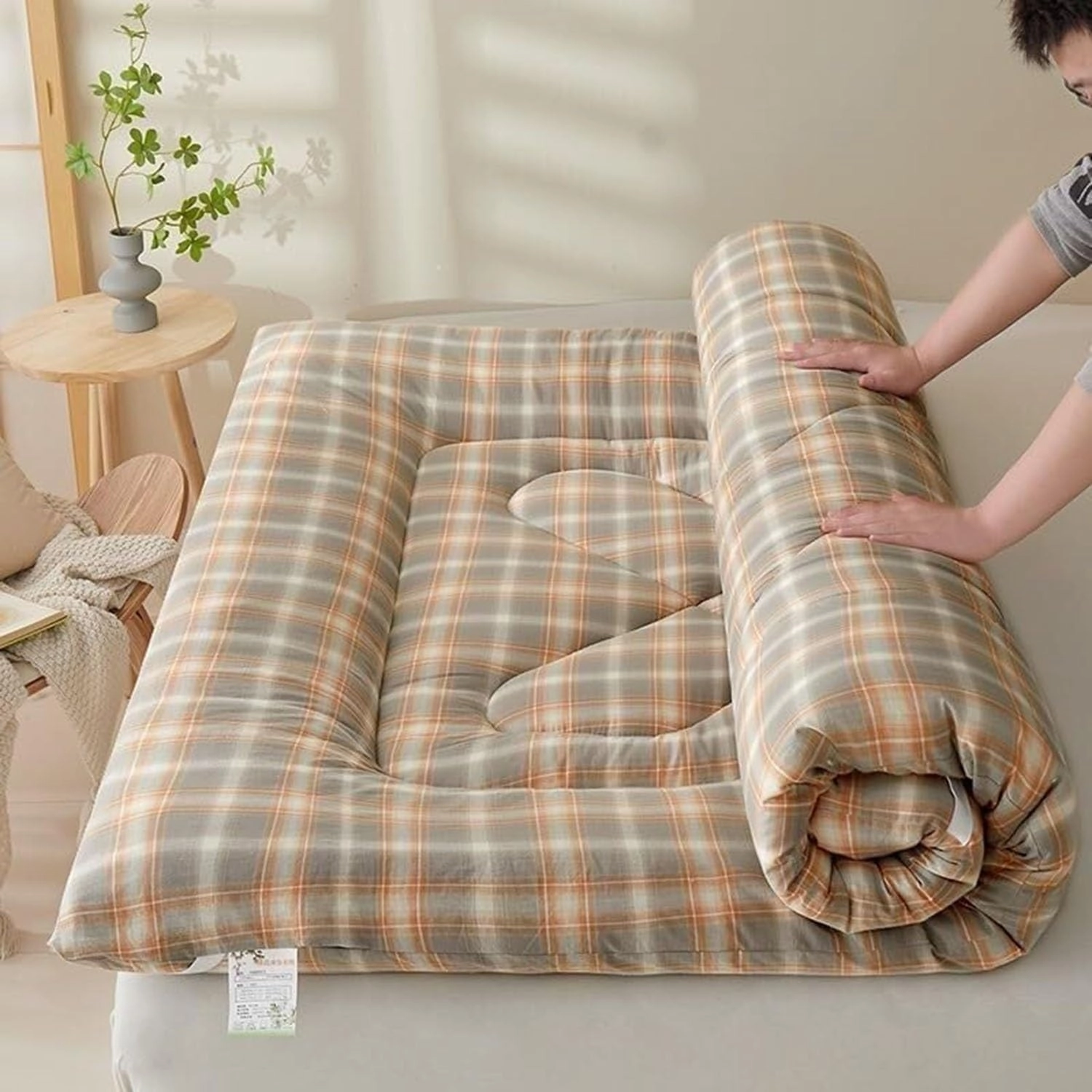Japanese Futon Mattress, Roll Up Floor Mattress Thickened Weighted Mattress for Single Student Dormitory Household(Brown,200 * 220cm)