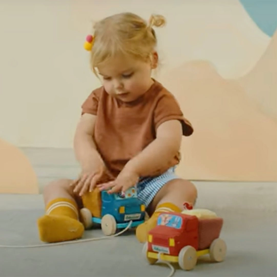 Lilliputiens Pull Along Truck
