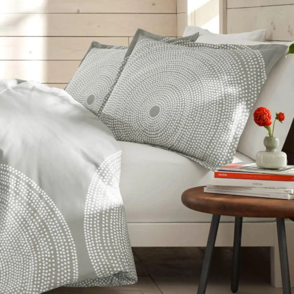 MARIMEKKO - King Comforter Set, Smooth Cotton Percale Bedding with Matching Shams, Medium Weight Home Decor (Fokus Grey, King)