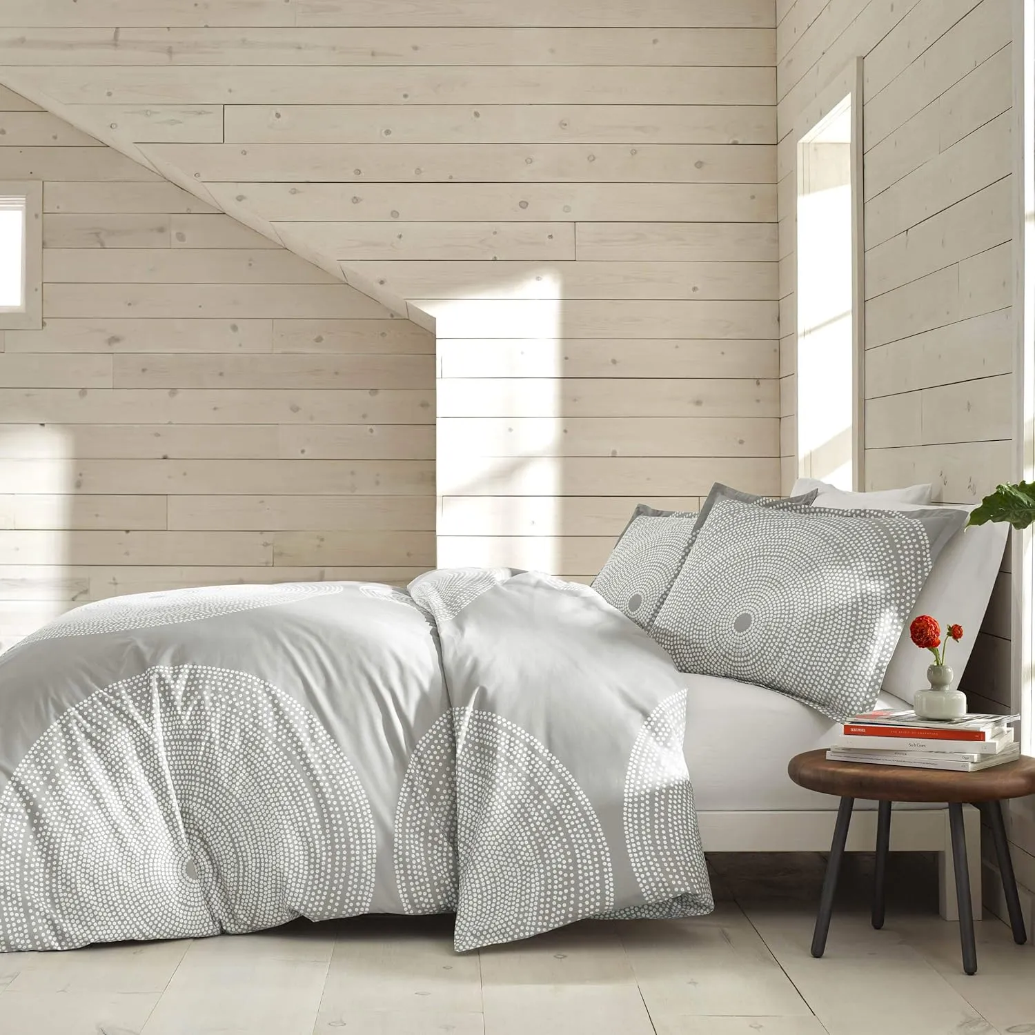 MARIMEKKO - King Comforter Set, Smooth Cotton Percale Bedding with Matching Shams, Medium Weight Home Decor (Fokus Grey, King)