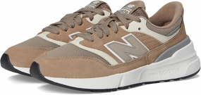 New Balance Unisex-Child 997r (Big Kid) Sneaker