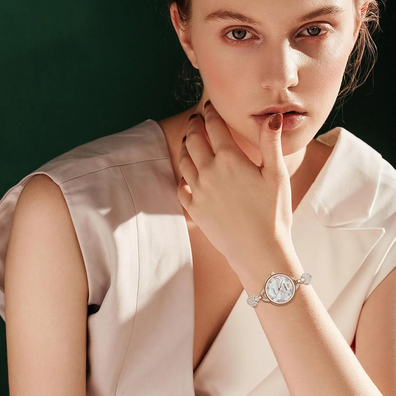 OIDEA Rhinestone Bracelet Watch for Women: Elegant Iced Out Wrist Watch Slim Strap Analog Quartz Wristwatch Waterproof Casual Dress Female Ladies Watches