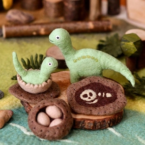 Tara Treasures Felt Life Stages of Brontosaurus Dinosaur Toy Pretend and Imaginative Play 3yrs 