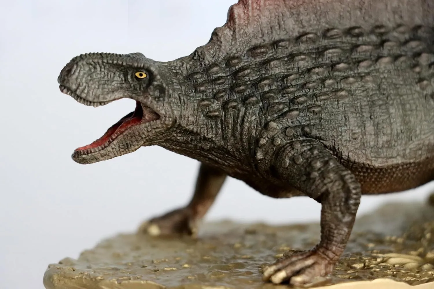TONGSHIFU 1:20 Scale Dimetrodon Model Brass Dinosaur Figure Pelycosauria Statue GK Decor Gift for Adult