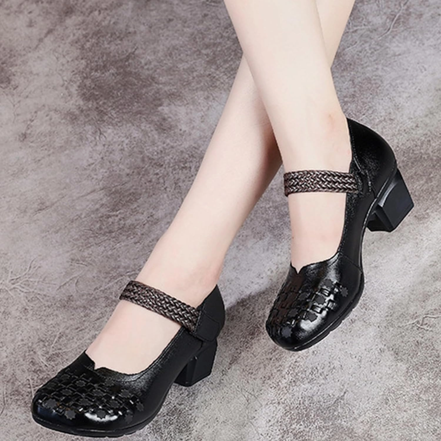 Women's Leather Printed Chunky Heel Mary Jane Shoes, Fashion Vintage Closed Wide Toe Adjustable Hook and Loop Low Block Heel Pumps, Comfortable Breathable Casual Backless Mom Pumps