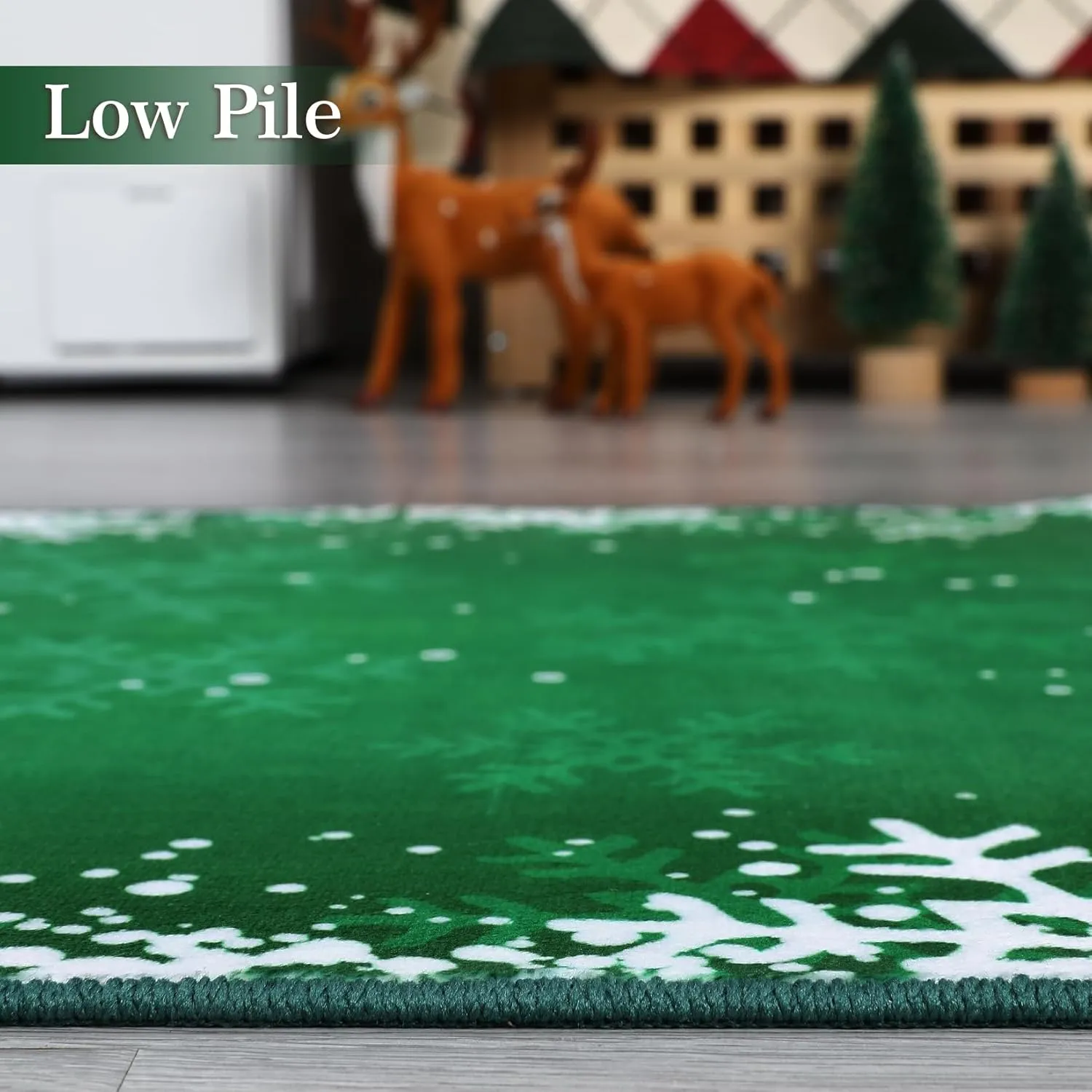 Xmas Long Hallway Runner Rug Christmas Kitchen Runner Rug Washable Floor Carpet Snowflake Decorative Indoor Throw Rug Non-Slip Area Rug for Bedroom Living Room Kitchen Nursery, Green 2' x 6'